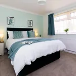 Coastal Village Hideaway Village Retreat Sleeps 4 Holiday home *