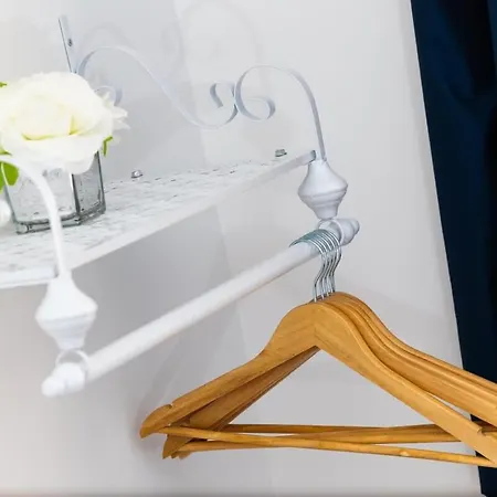 بيت للعطل Coastal Village Hideaway *