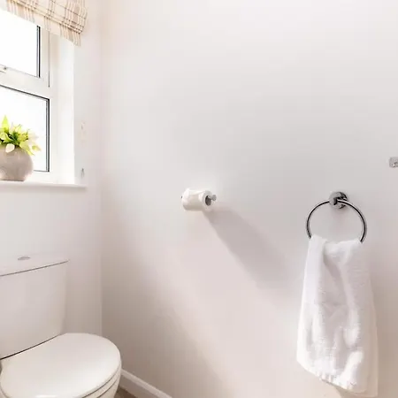 بيت للعطل Coastal Village Hideaway *