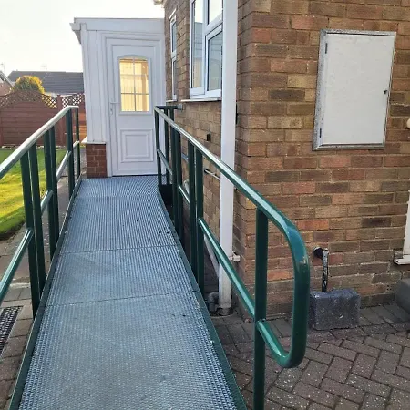 بيت للعطل Coastal Village Hideaway *